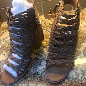 Dolce Vita shoes, size 10